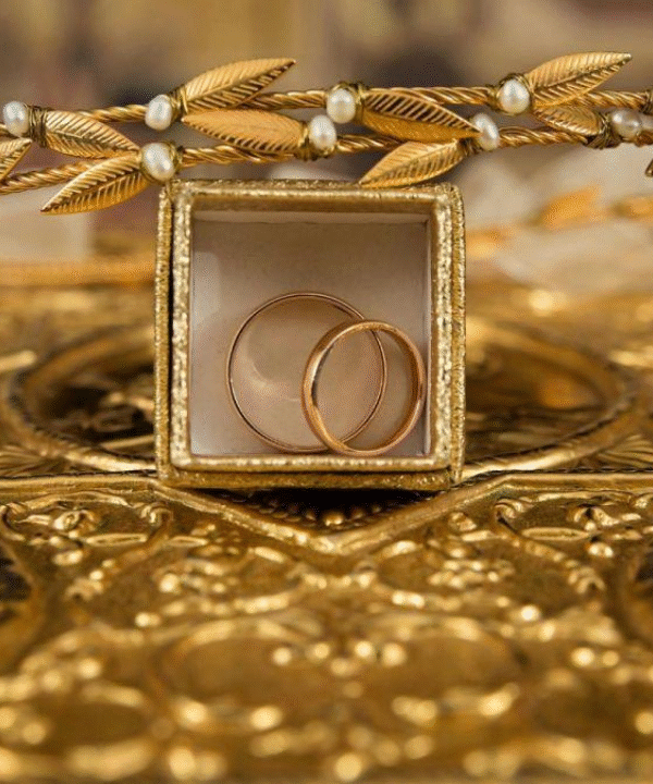 मित्राने केला विश्वासघात ! विश्वासने दिलेल्या २ अंगठीपैकी एक विकली एक ठेवली गहाण&hellip;